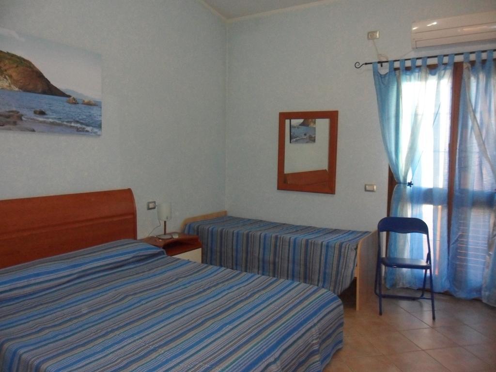 B&B Canne Al Vento Muravera Room photo